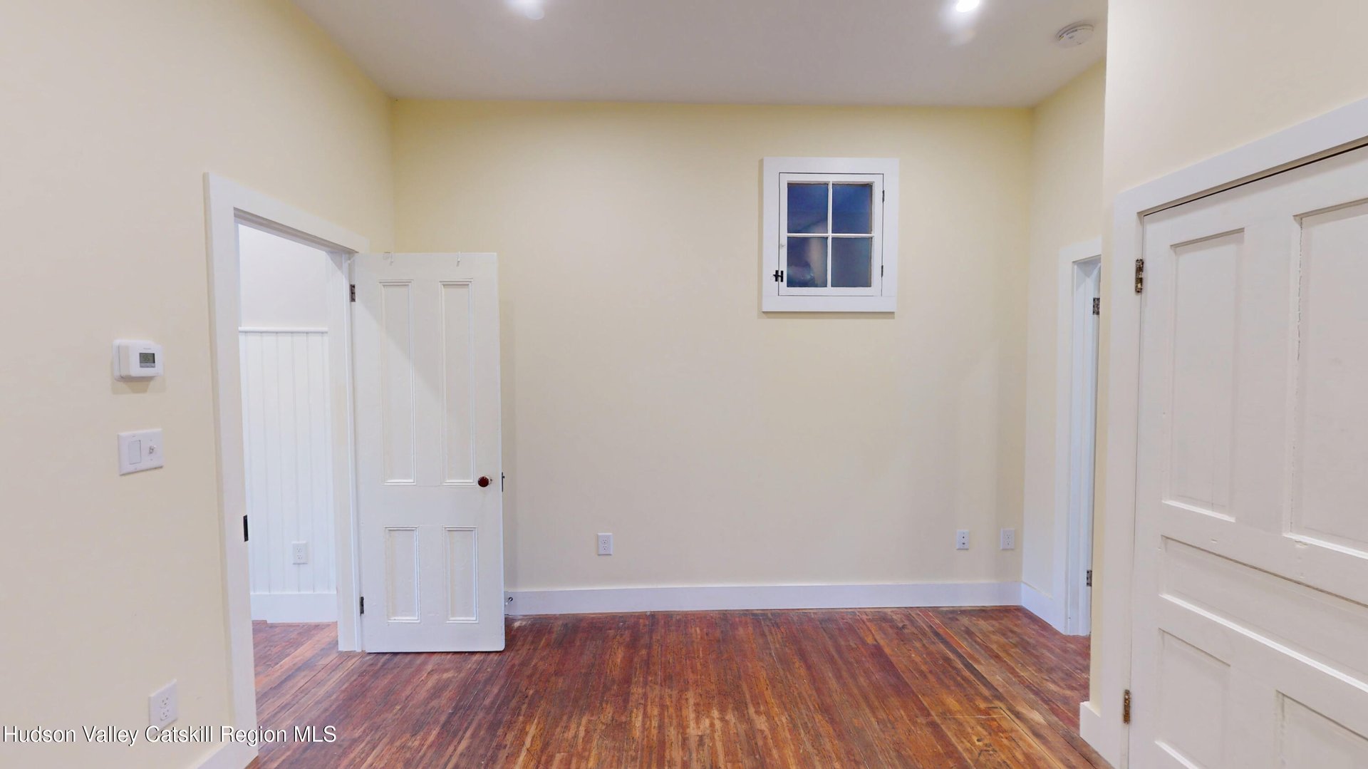 35 Main Street Photo 10