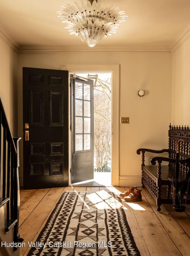 786 New York 203 Photo 3