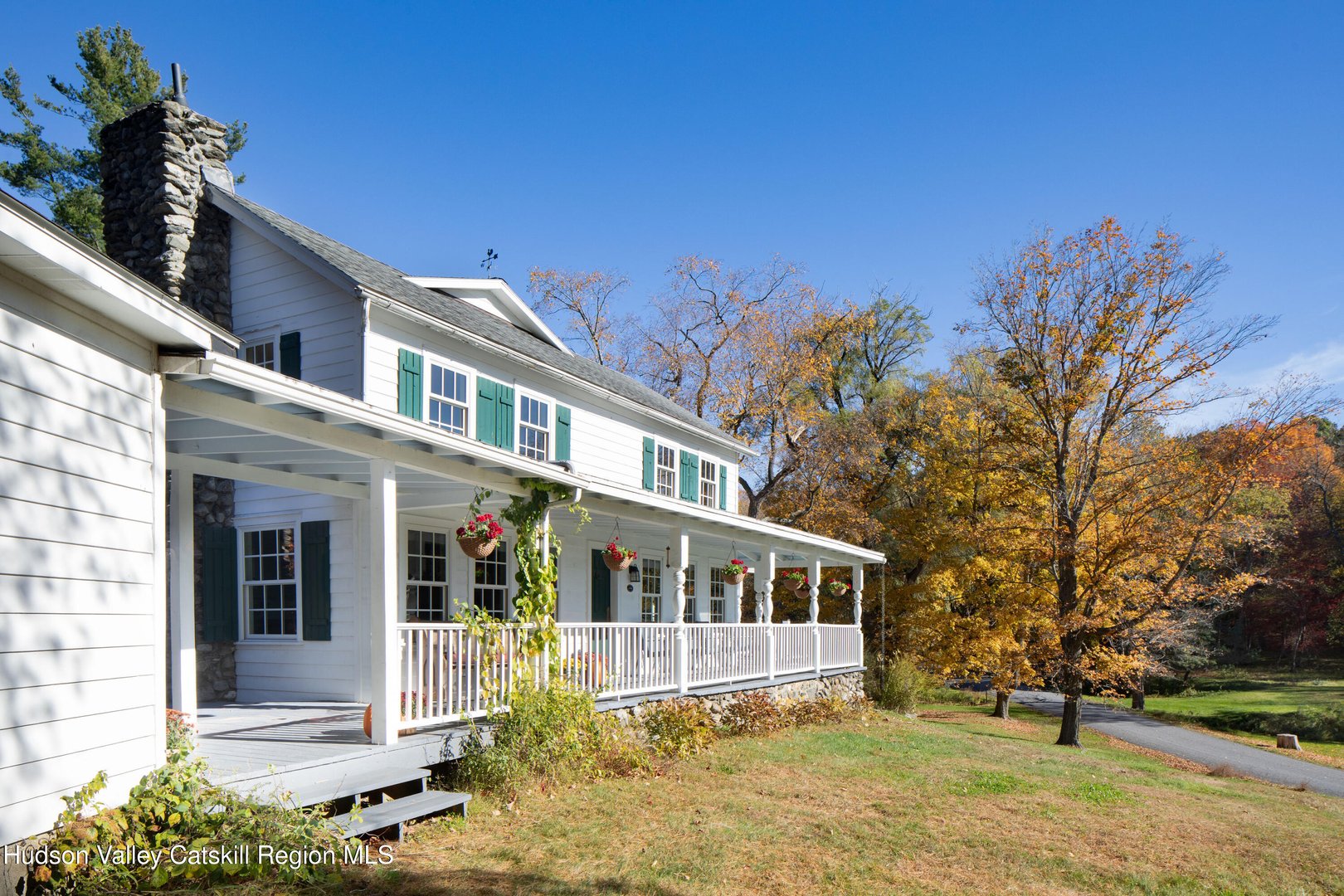 321 Tompkins Road Photo 5