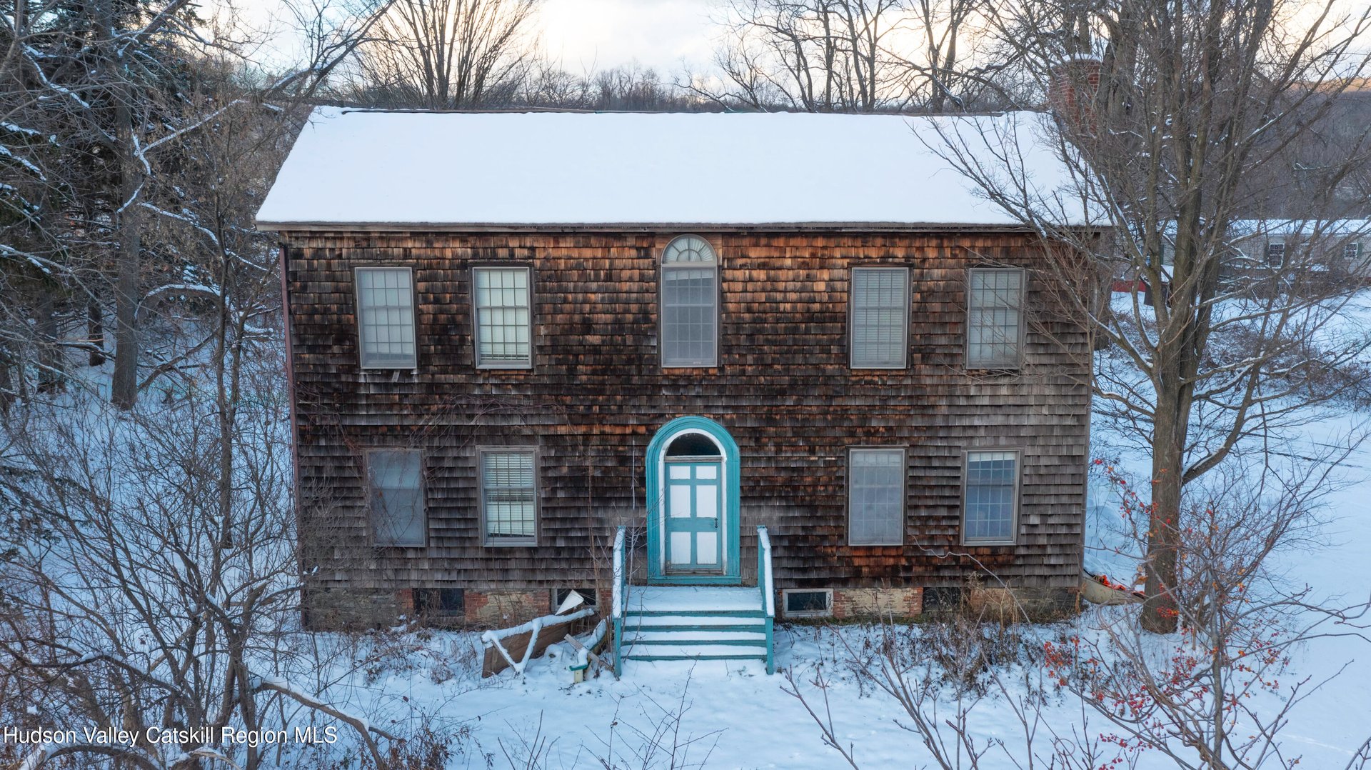 90 W End Road Photo 2