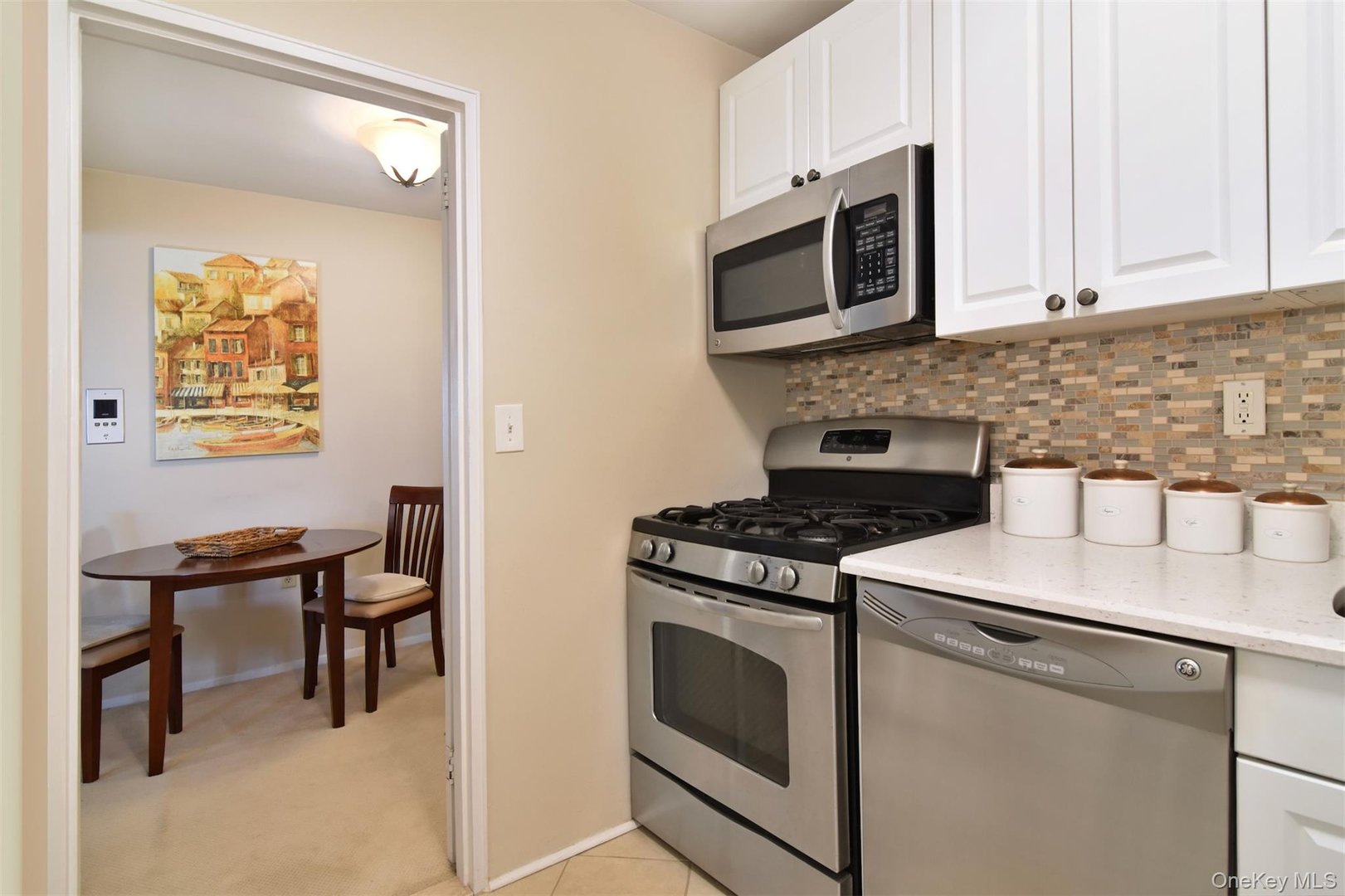 21 Fairview Avenue  #717 Photo 4