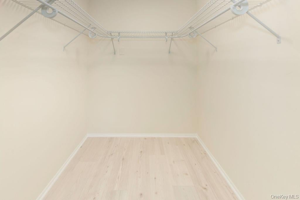 37 Bronxville Glen Drive  #Bldg 5, Unit 1 Photo 16