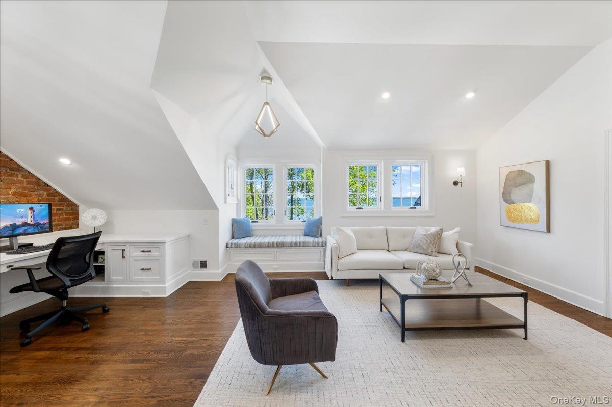 56 Park Avenue Photo 35