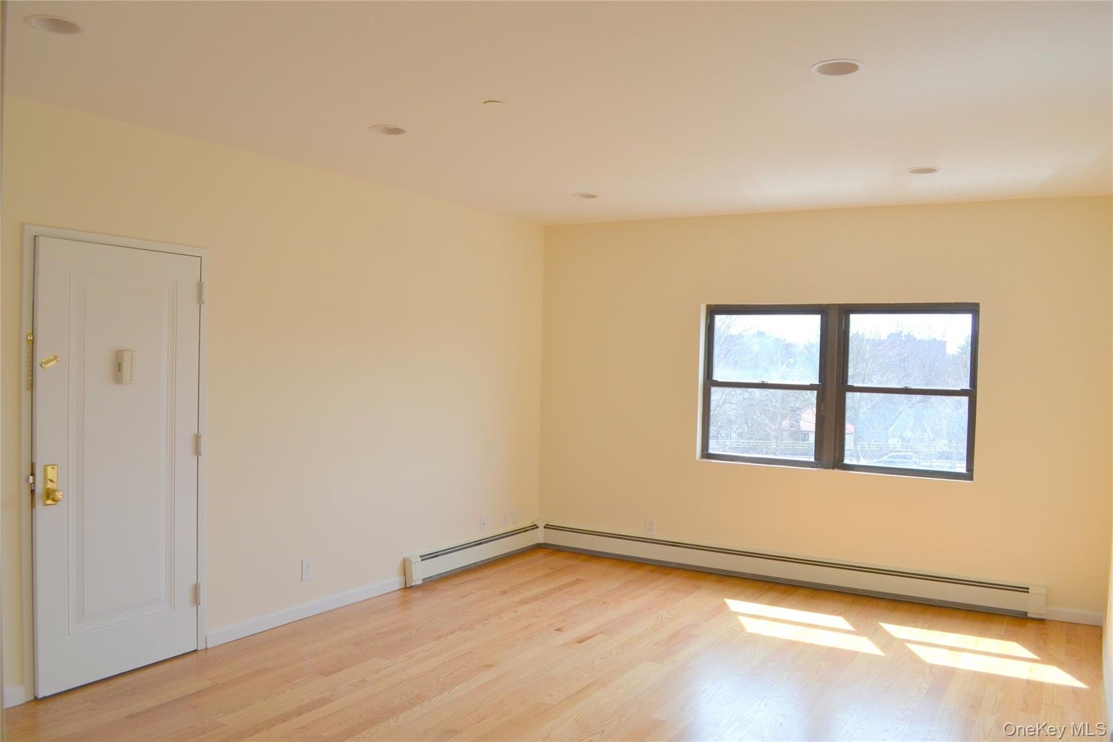 3 Sherman Avenue Photo 8