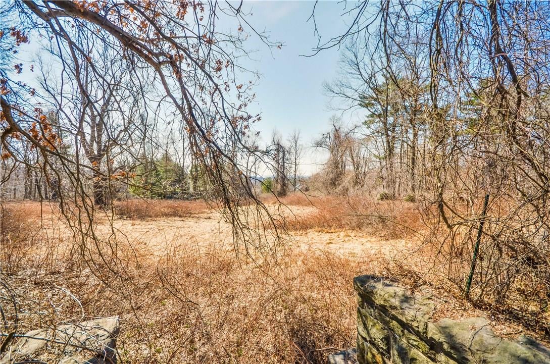 620 Sleepy Hollow Road Photo 9