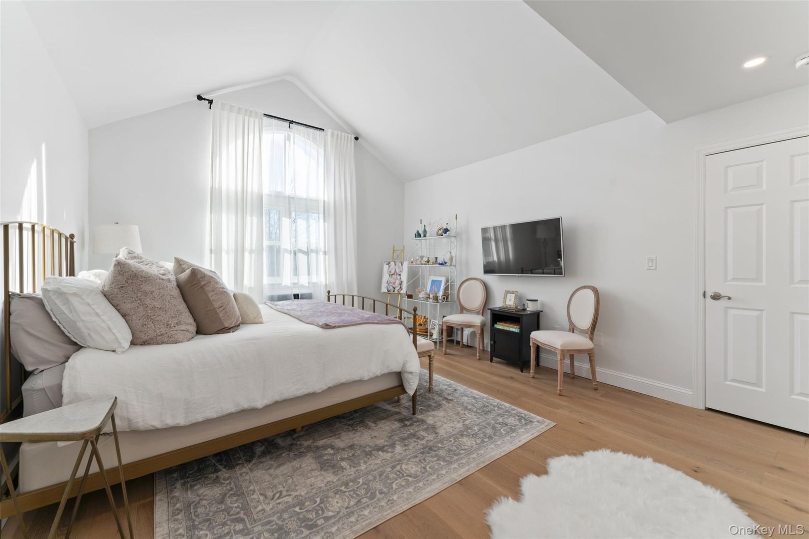 36 Greenridge Avenue  #302 Photo 10