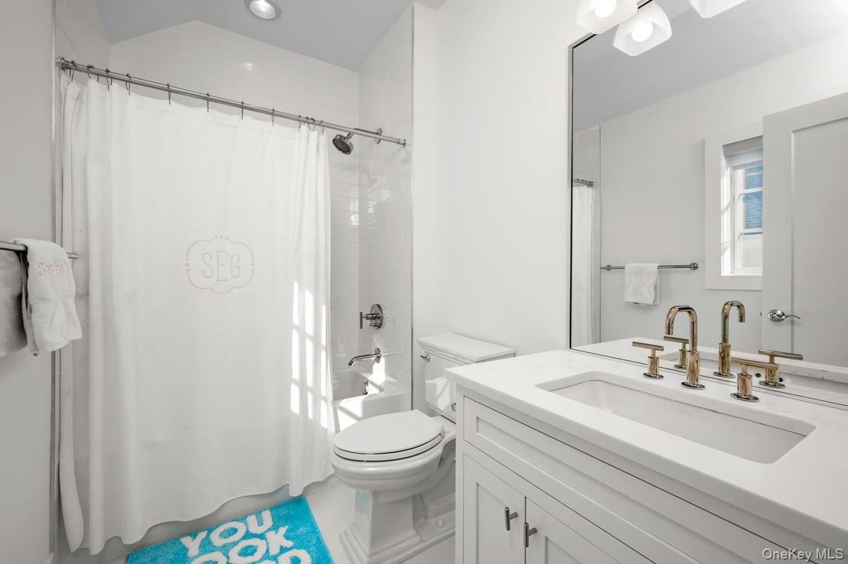 1 Primrose Lane Photo 32