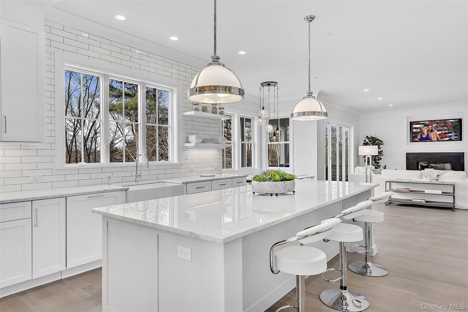 201 Bedford Road Photo 8