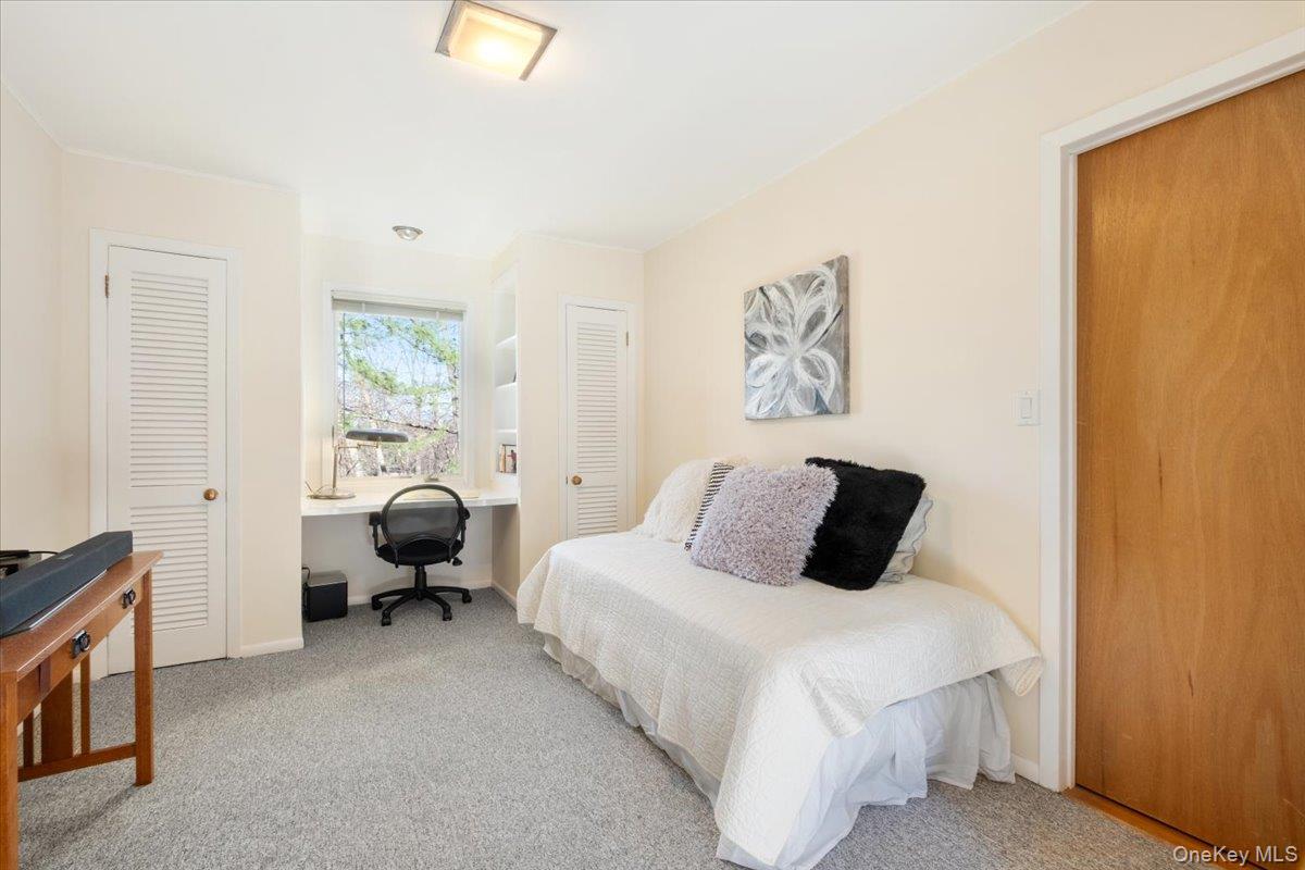 34 Western Drive Photo 23