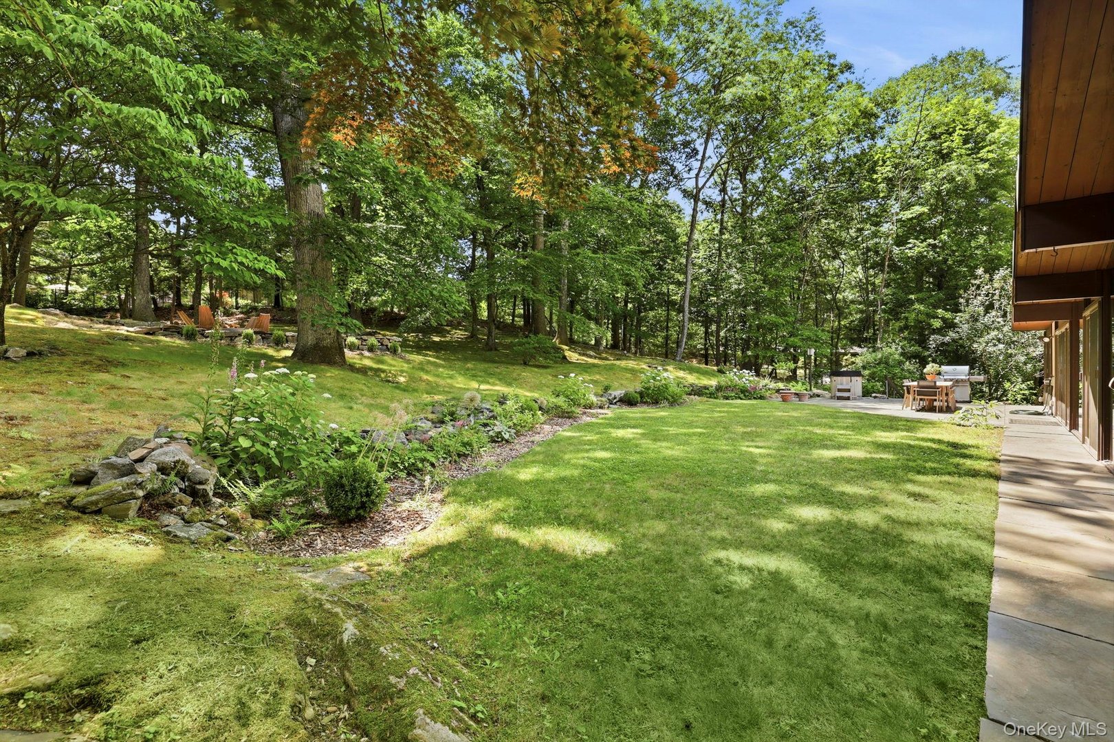 670 Long Hill Road W Photo 41
