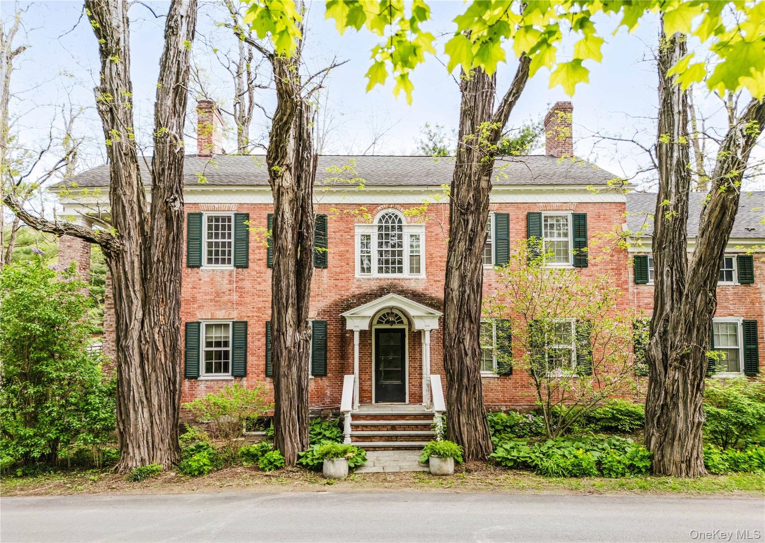 632 Albany Turnpike Photo 1