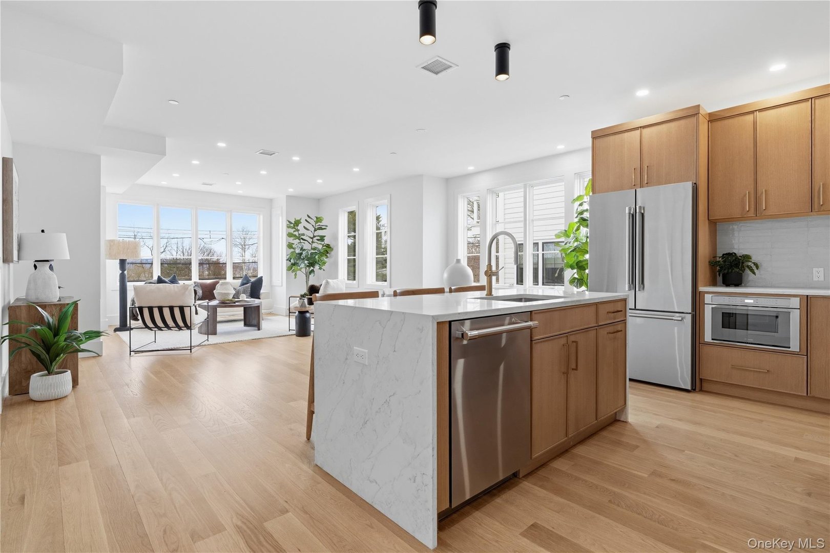 156 Palisade Street  #C Photo 4