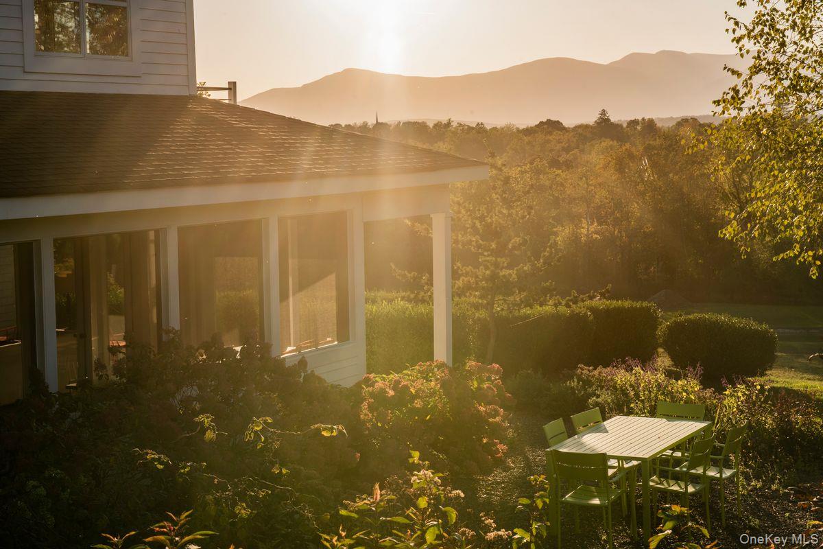 336 Main Street Photo 3