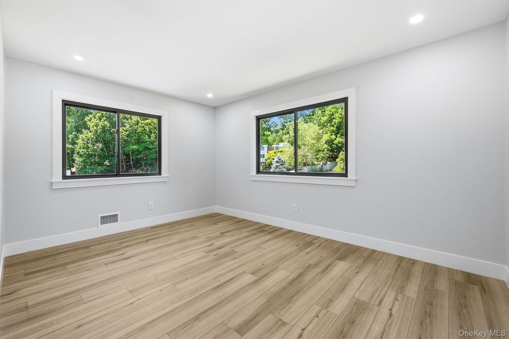 7 Brookdell Drive Photo 17