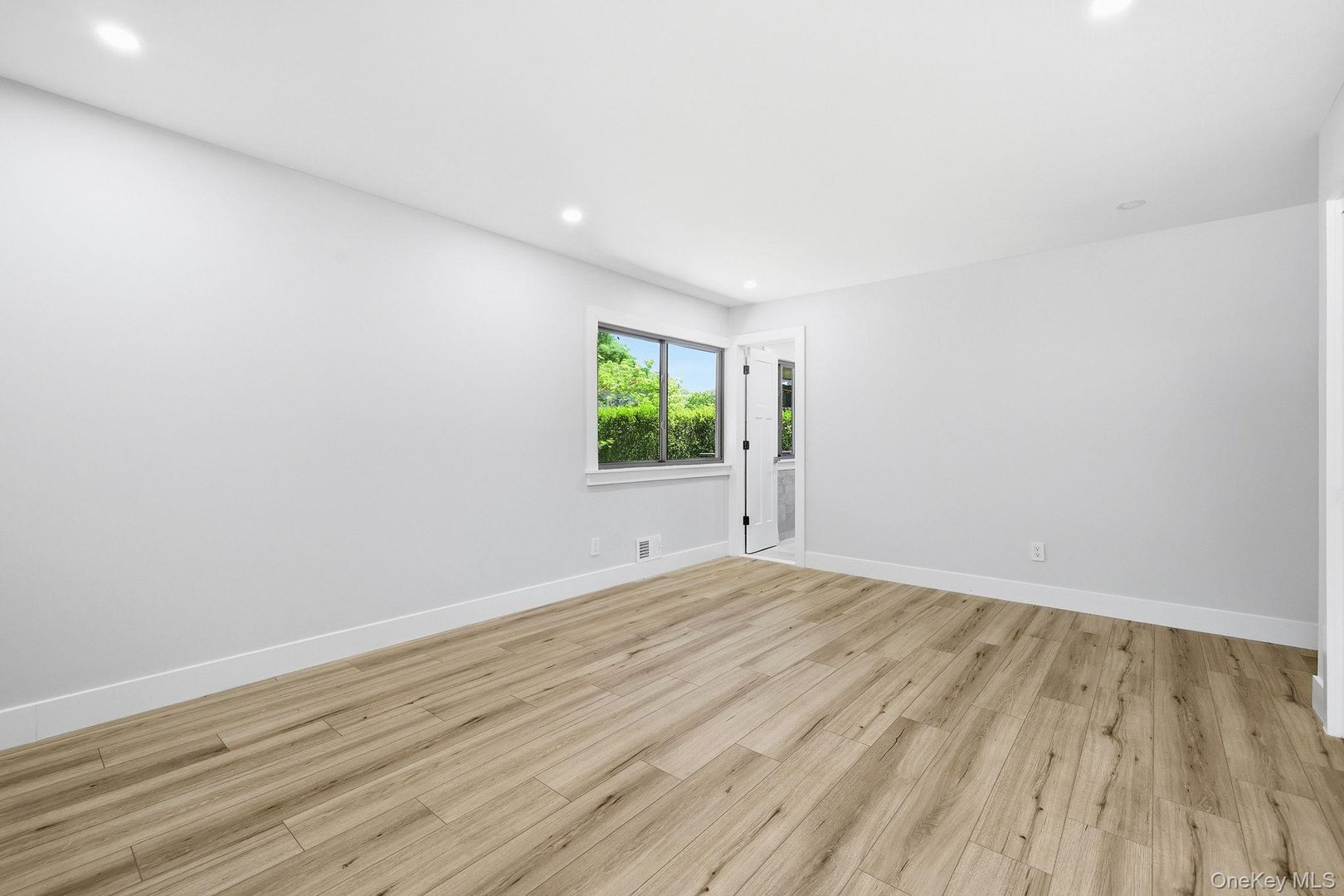 7 Brookdell Drive Photo 14