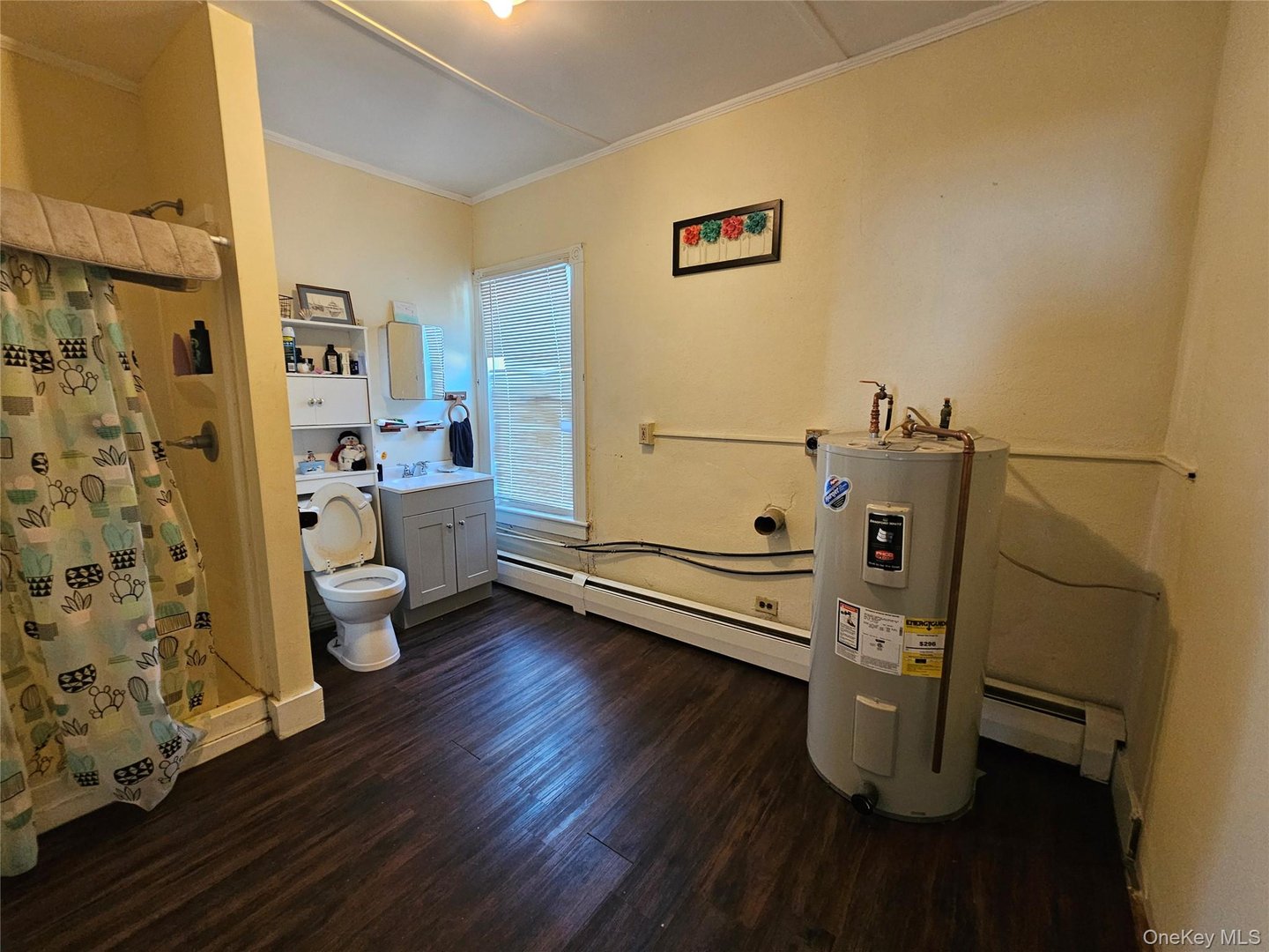 94 Main Street Photo 9