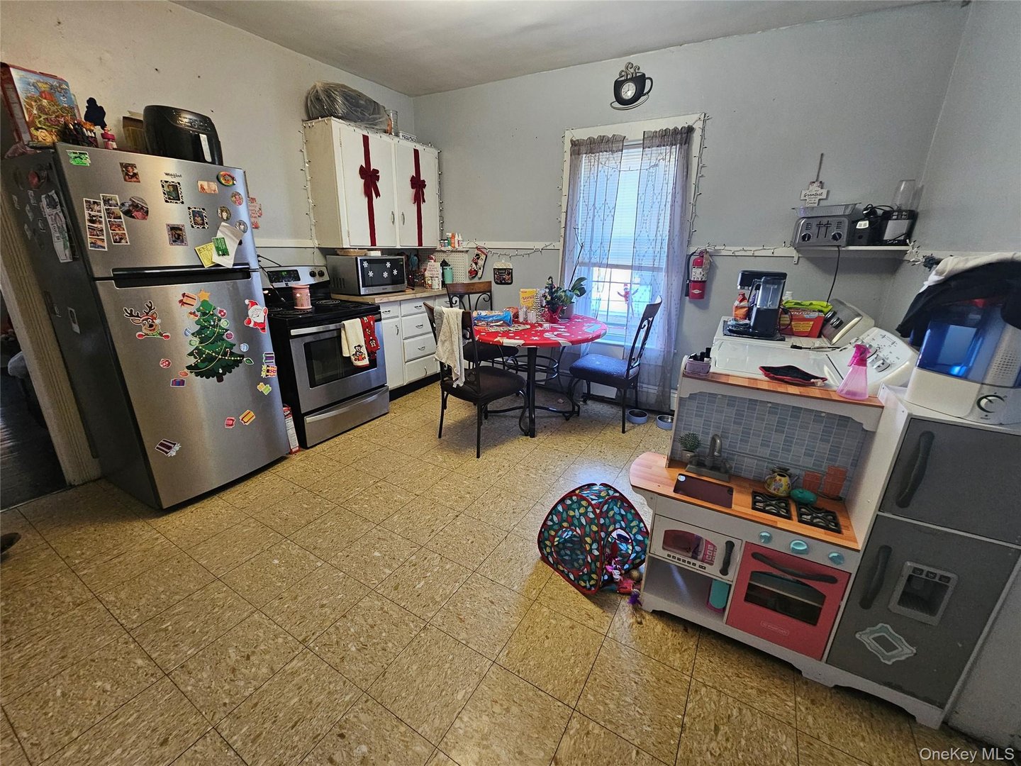 94 Main Street Photo 19