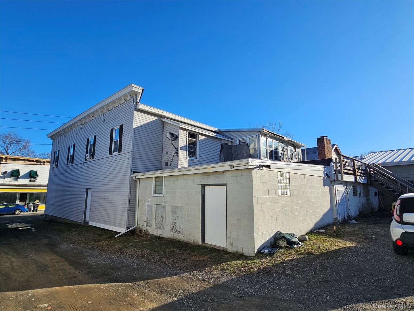 94 Main Street Photo 14