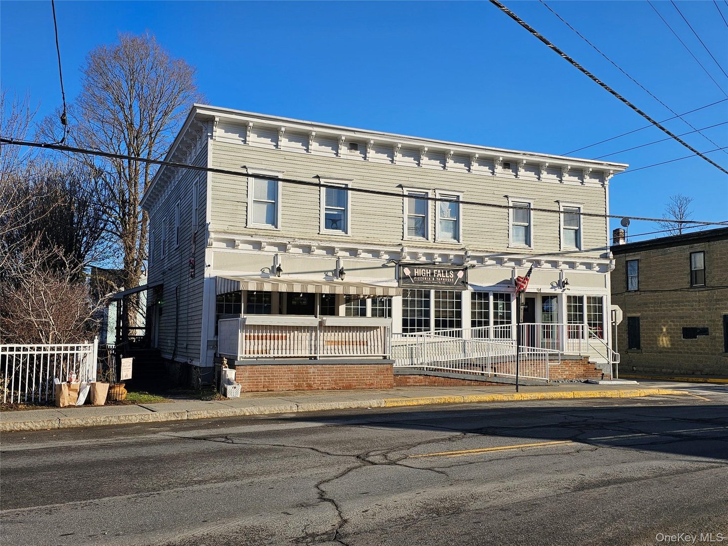 94 Main Street Photo 4