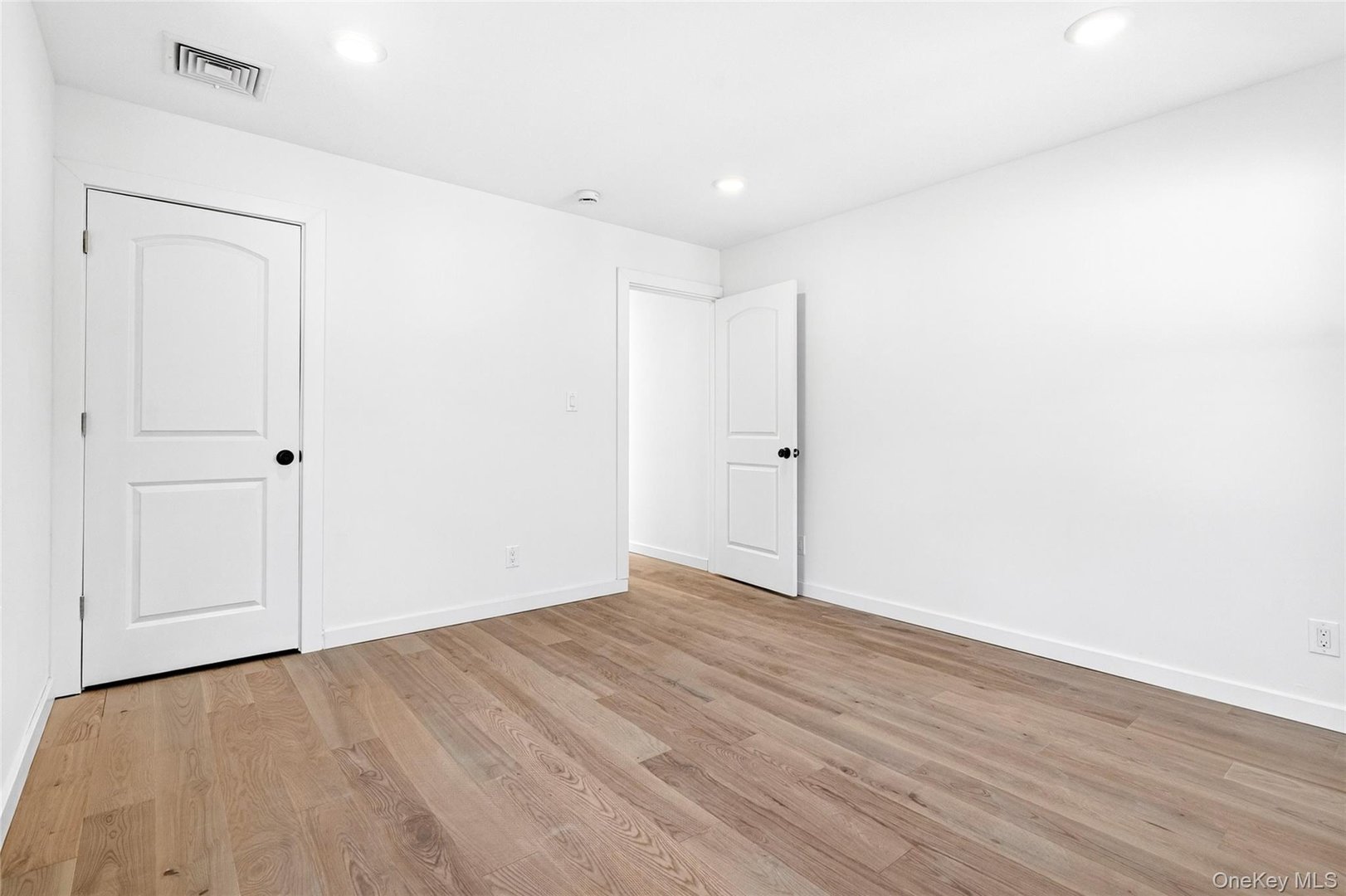 26 Woodside Avenue Photo 36