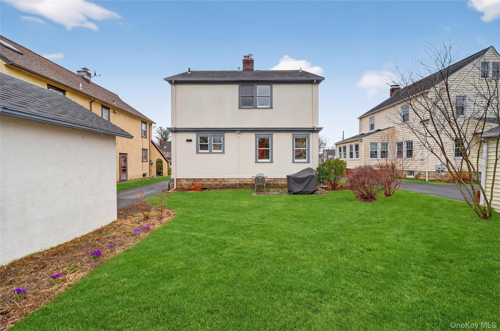 80 Hawley Avenue Photo 16