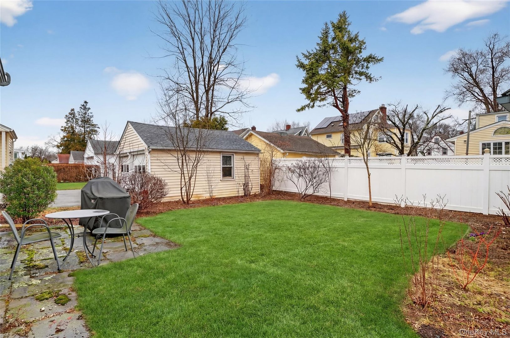 80 Hawley Avenue Photo 14