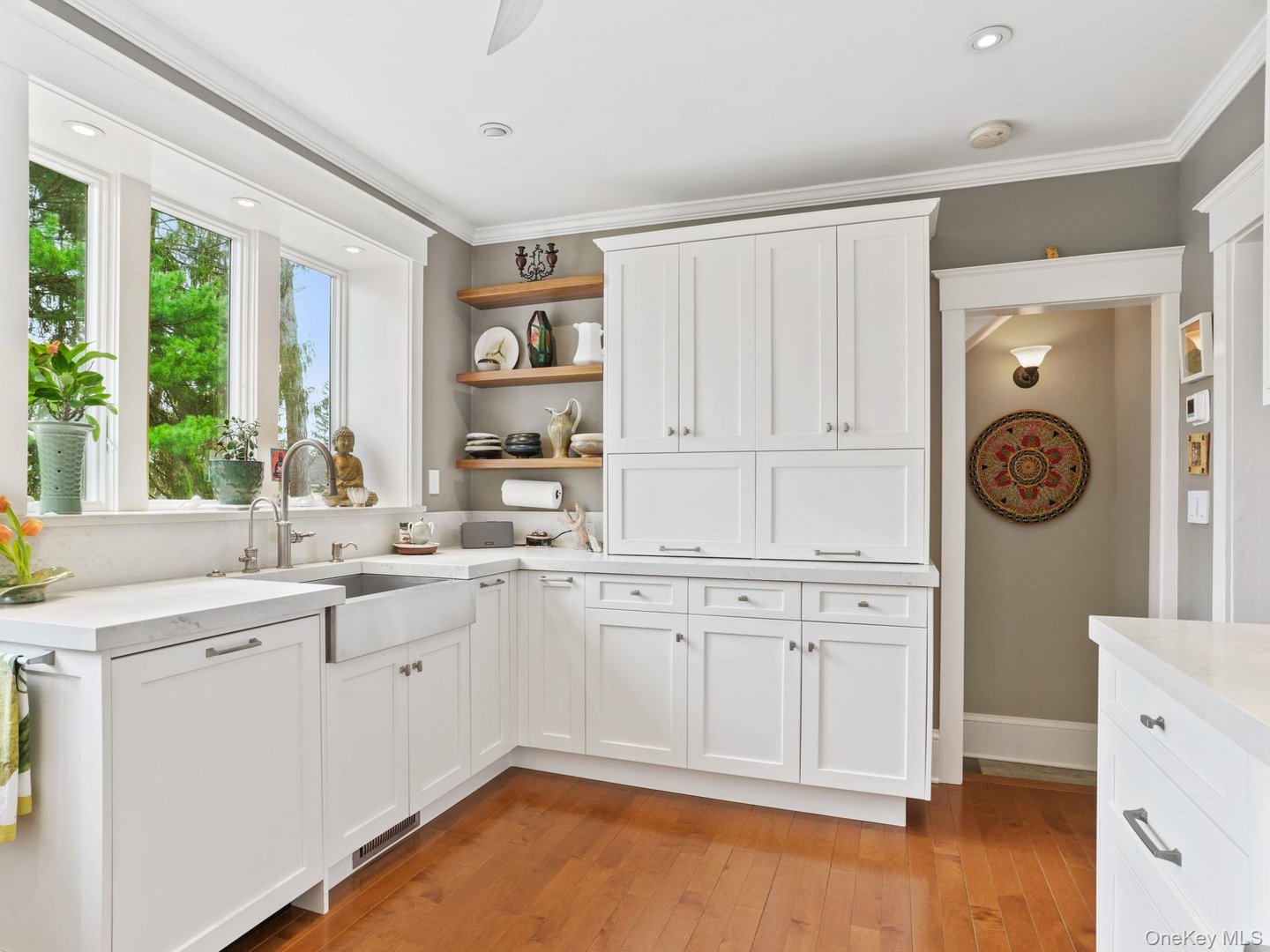 36 Howard Avenue Photo 7