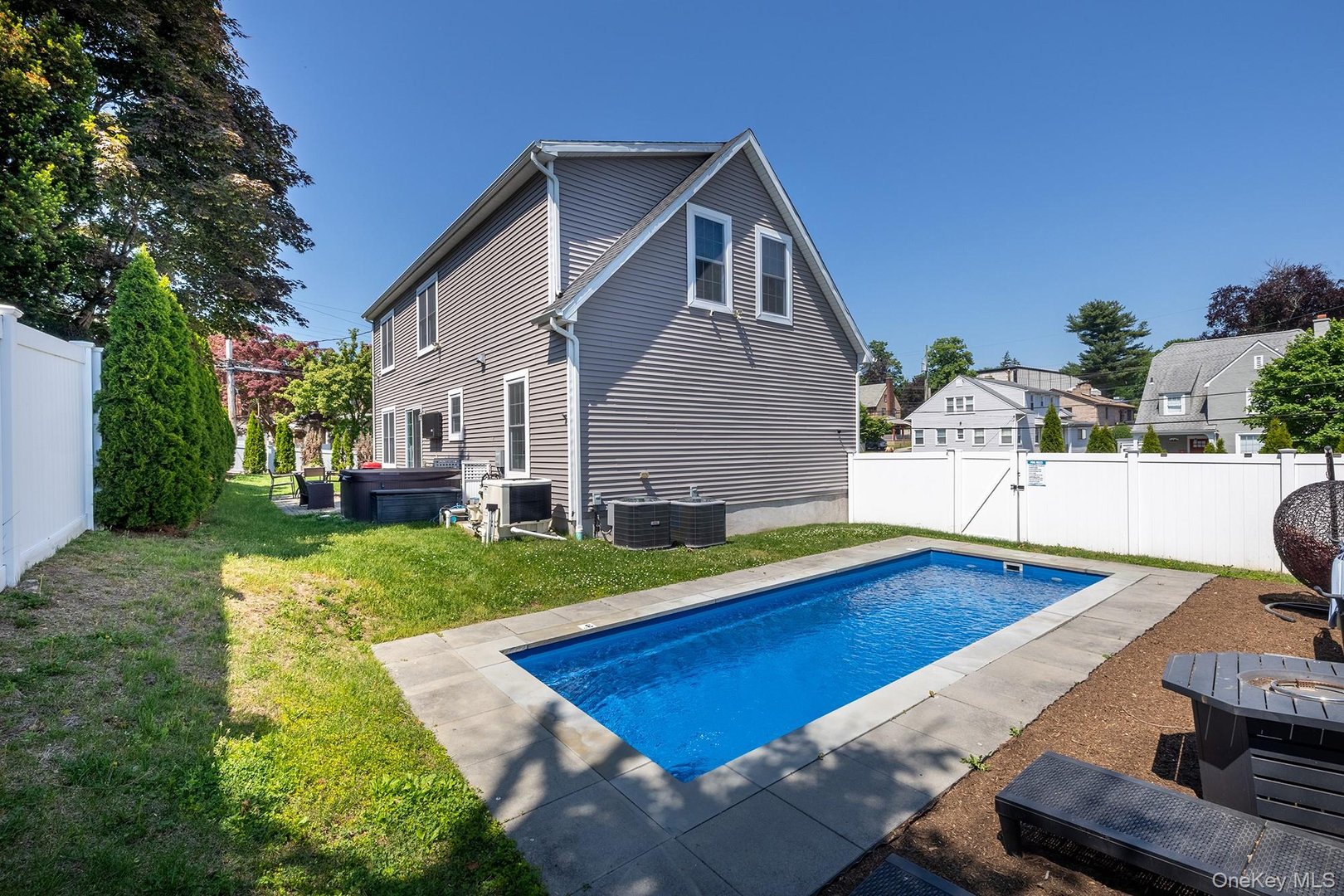 55 Hawley Avenue Photo 36