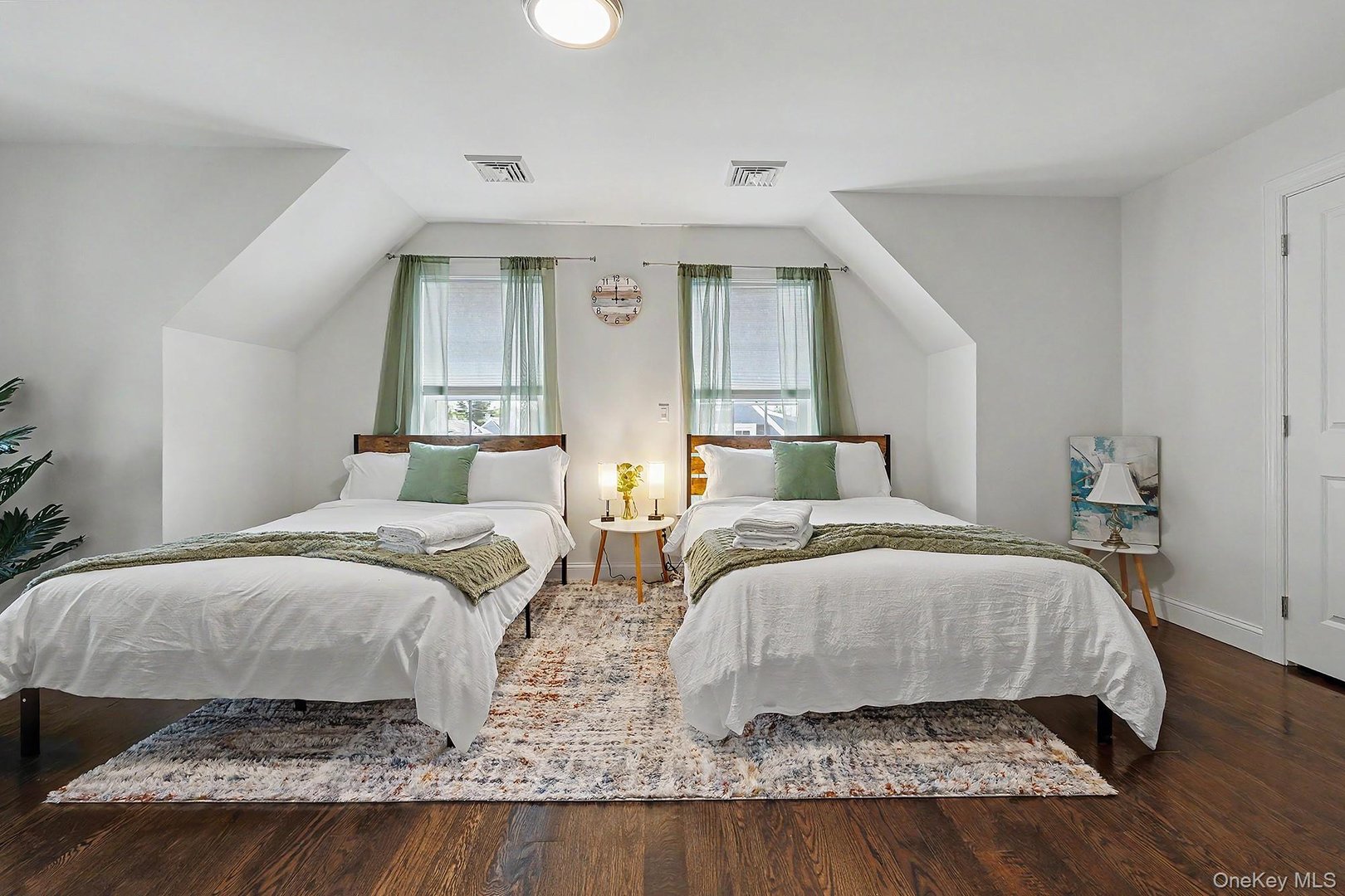 55 Hawley Avenue Photo 31