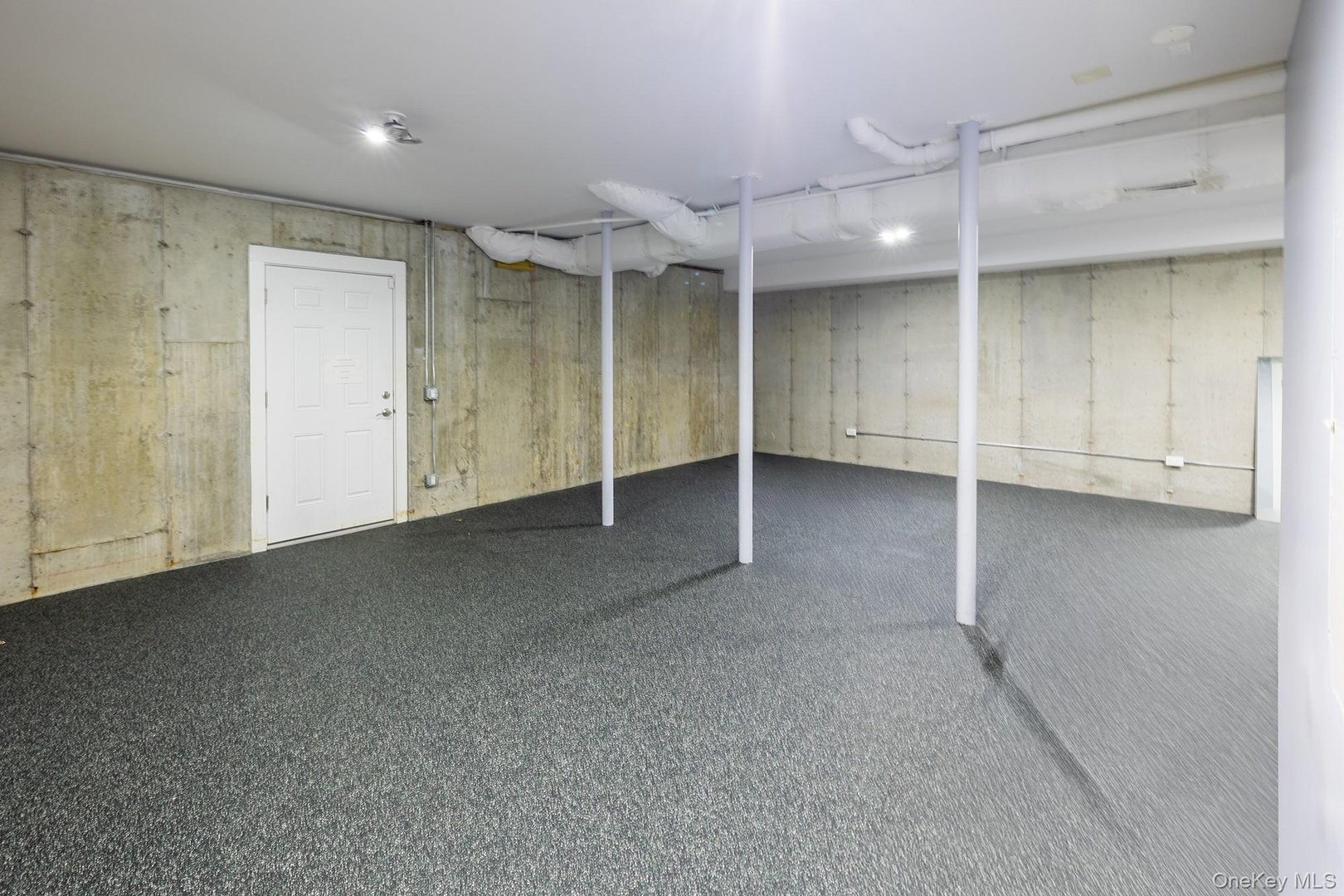 55 Hawley Avenue Photo 35