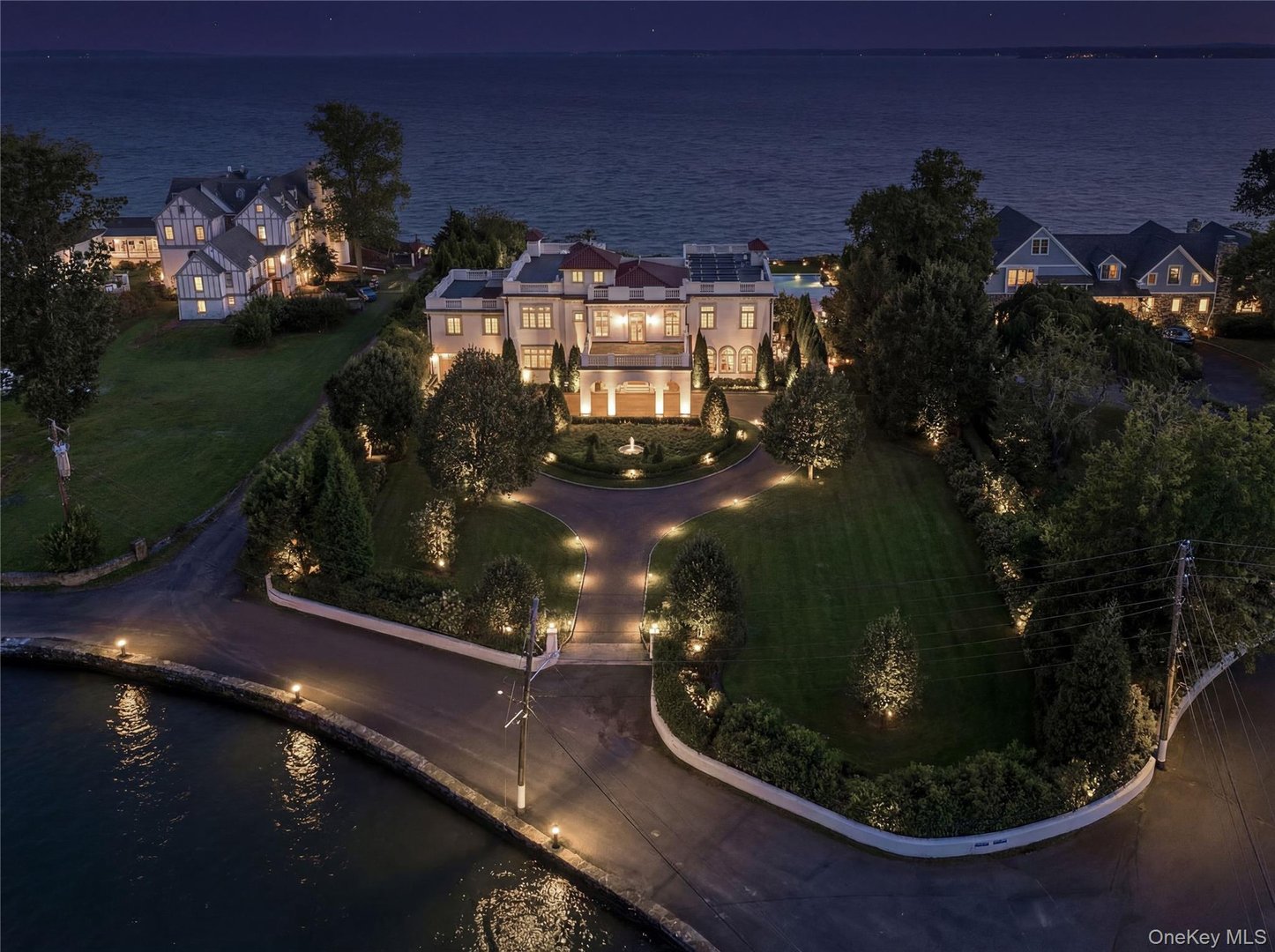 106 Premium Point Photo 40