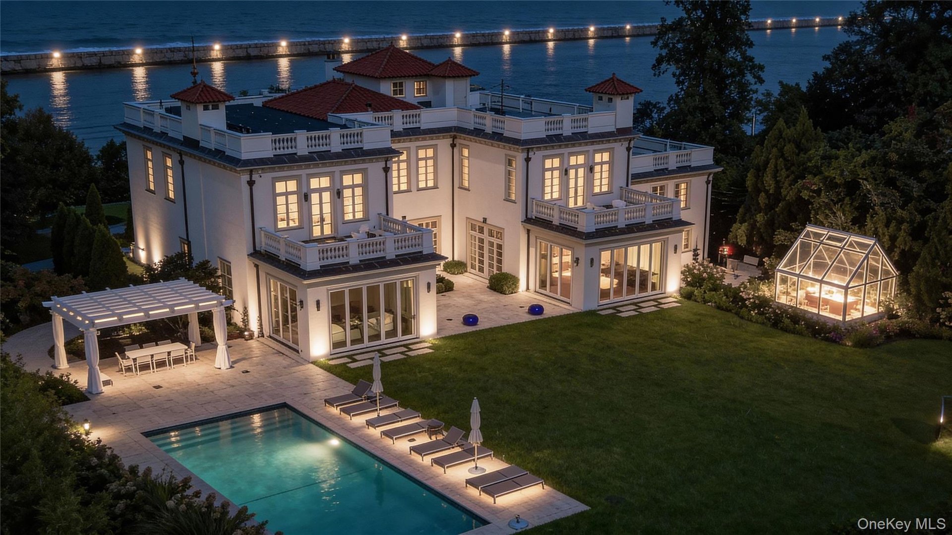 106 Premium Point Photo 41