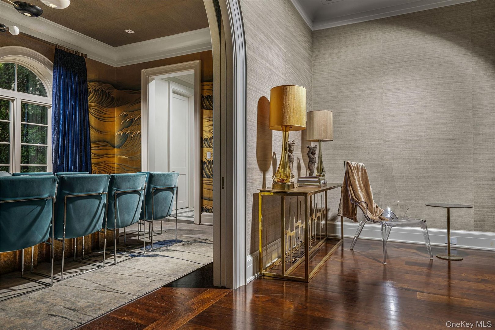 106 Premium Point Photo 12