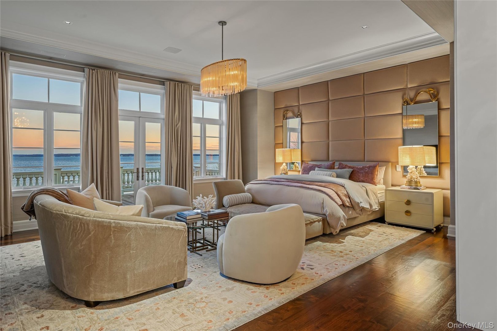 106 Premium Point Photo 20