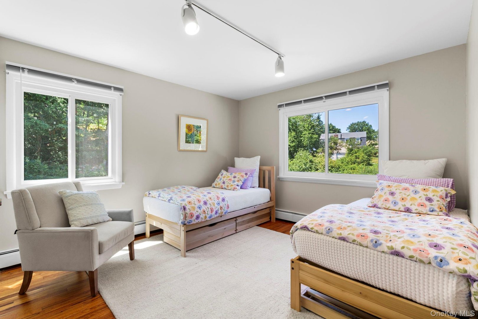 12 Raymond Road Photo 15