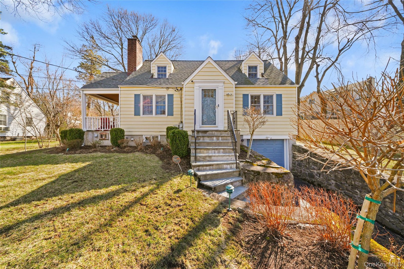 5 Birch Street W Photo 1