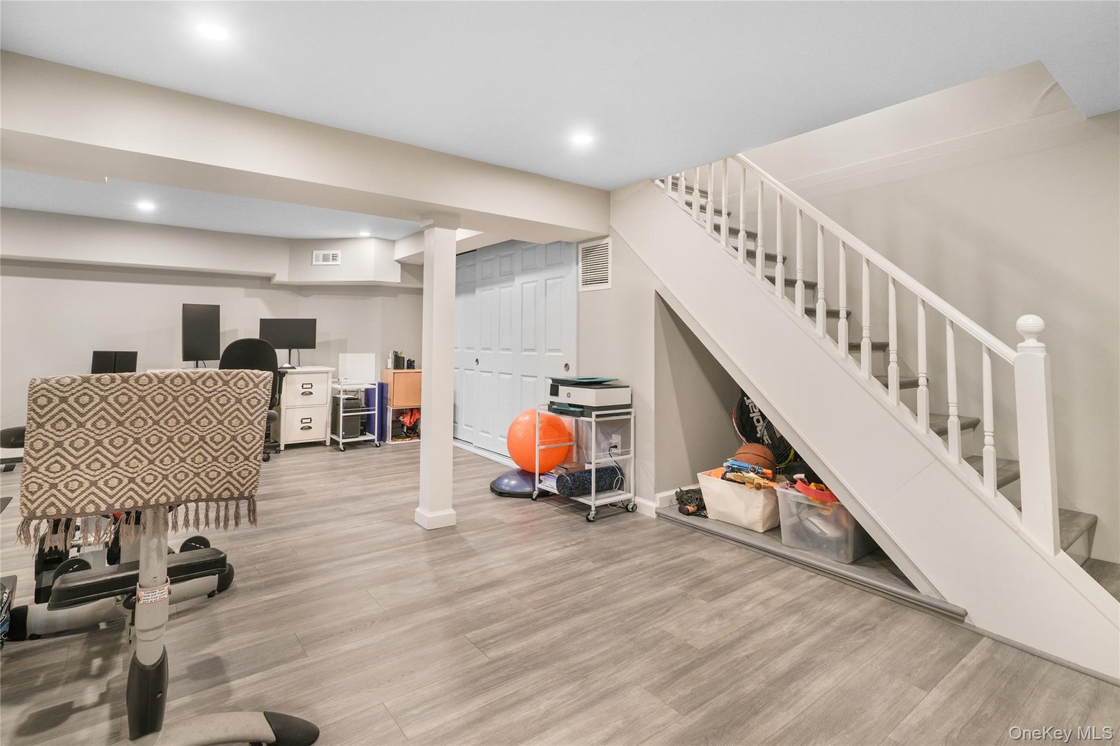 5 Birch Street W Photo 25