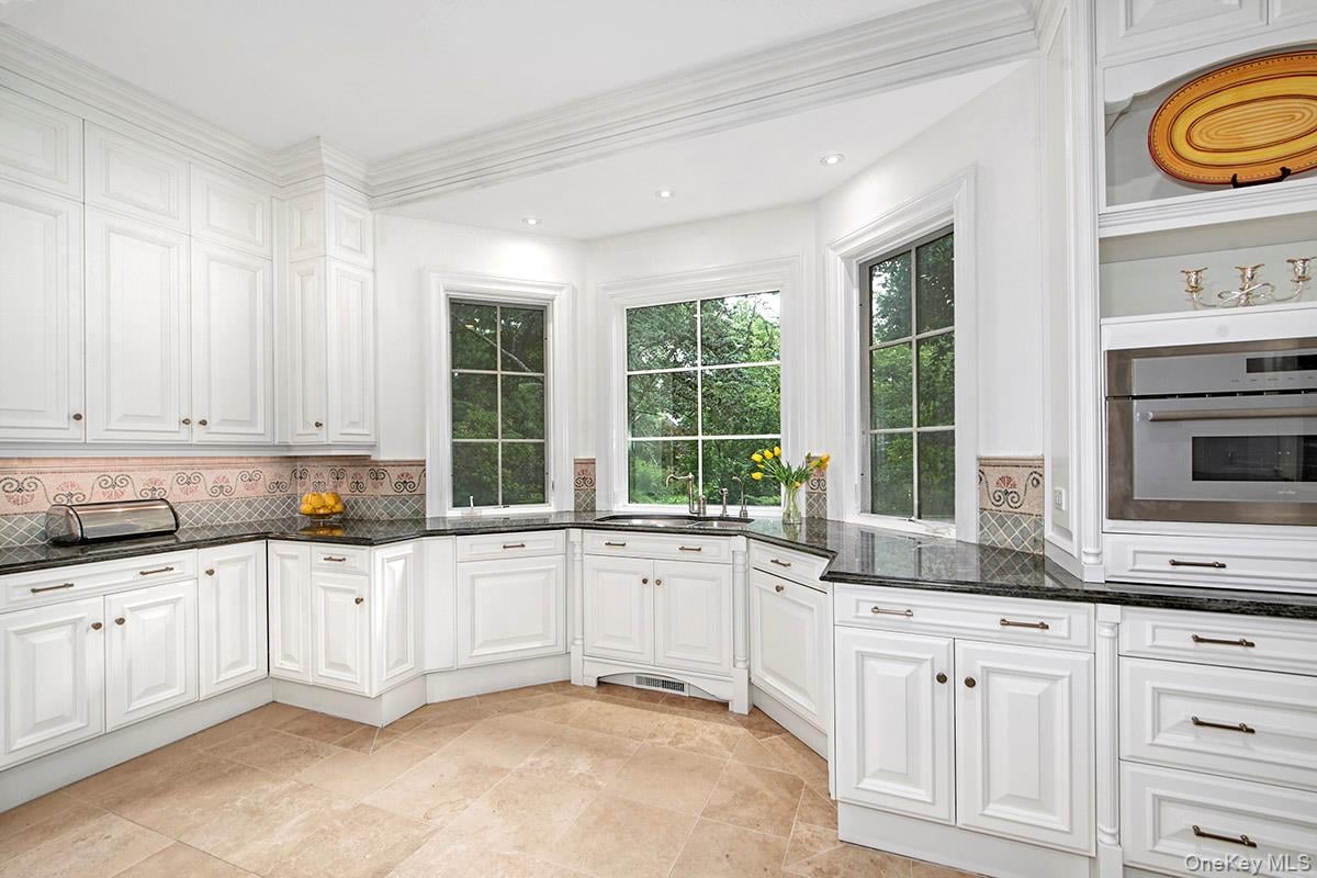301 Whippoorwill Road Photo 12