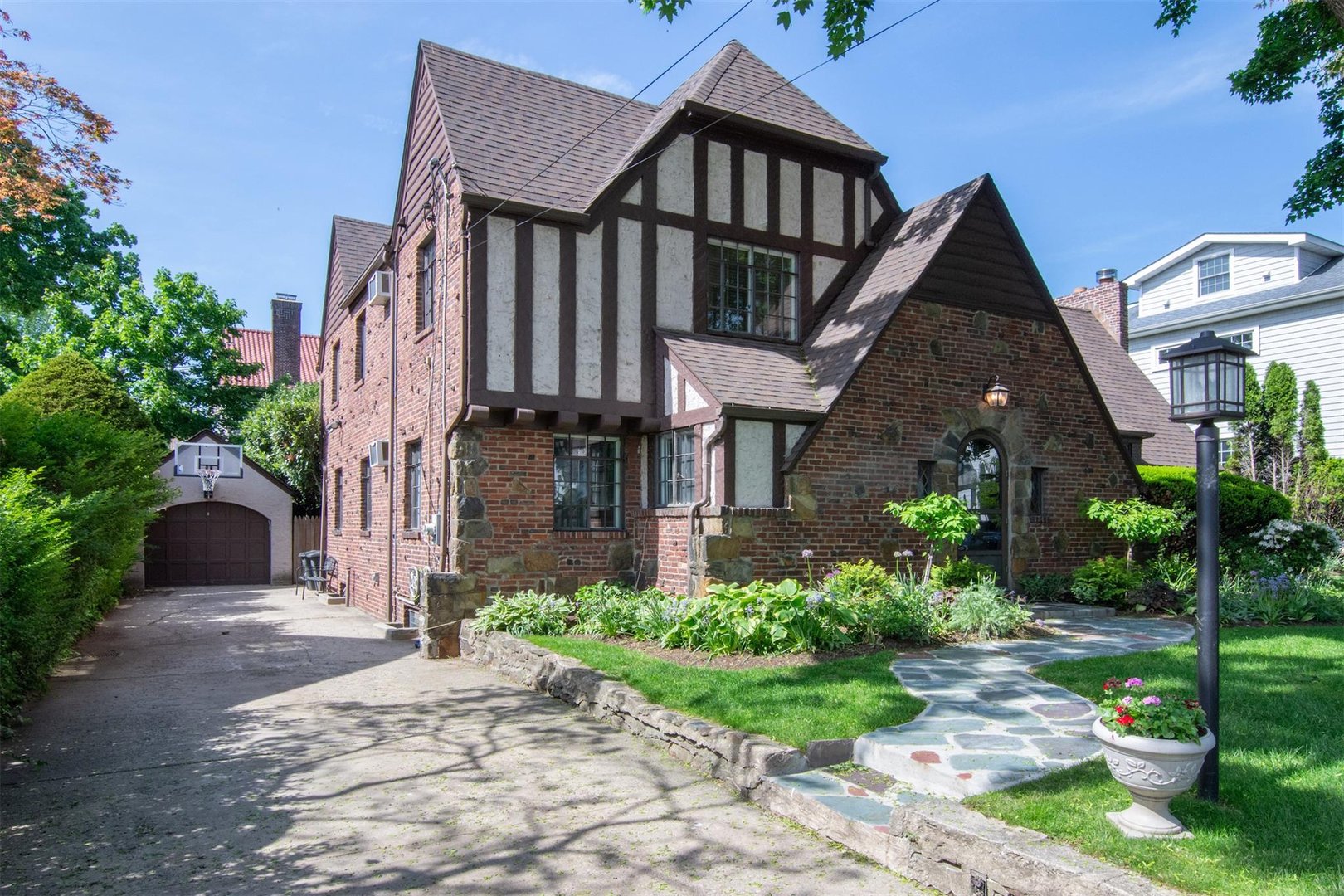 125 Reed Avenue Photo 4