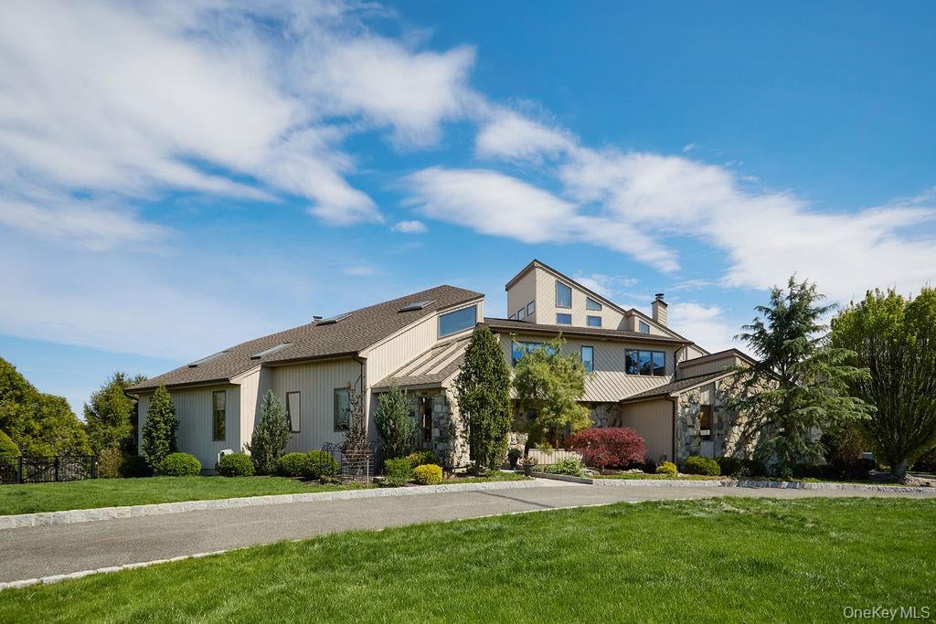 22 Fieldstone Court Photo 4