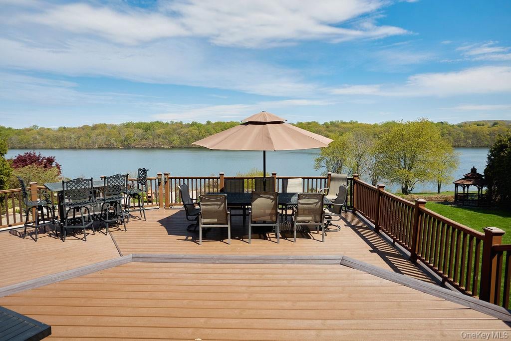 22 Fieldstone Court Photo 38