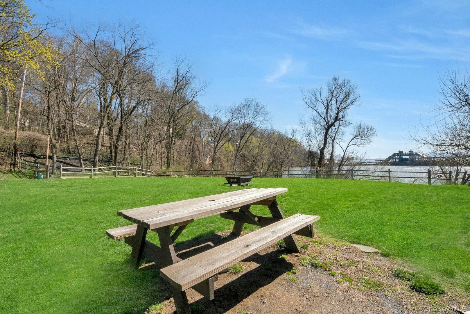 311 Kemeys Cove Photo 40