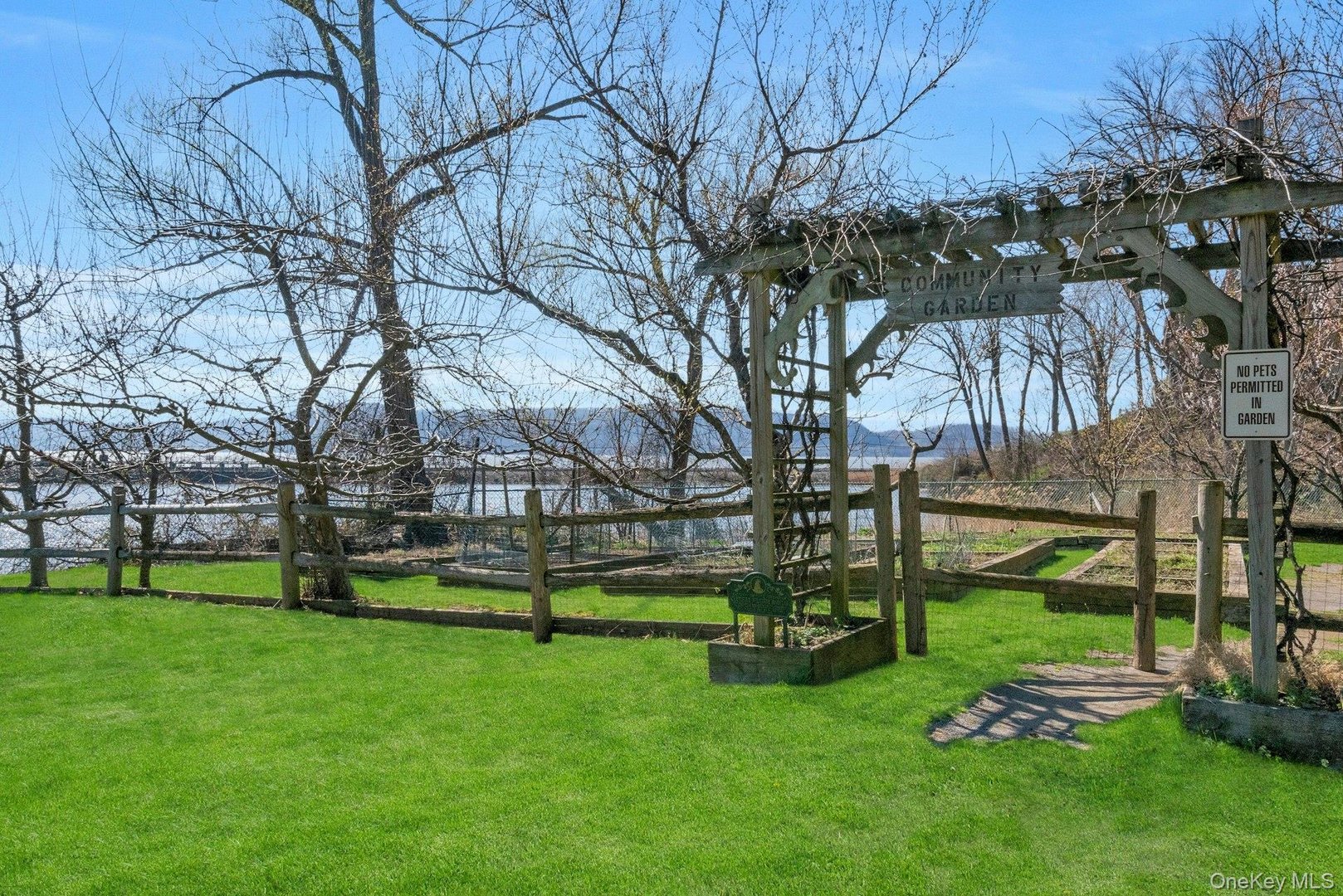311 Kemeys Cove Photo 39