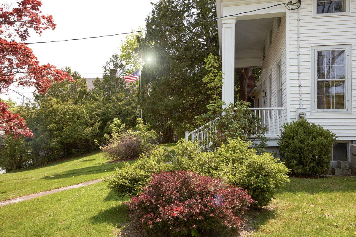 207-209 Main Street Photo 7