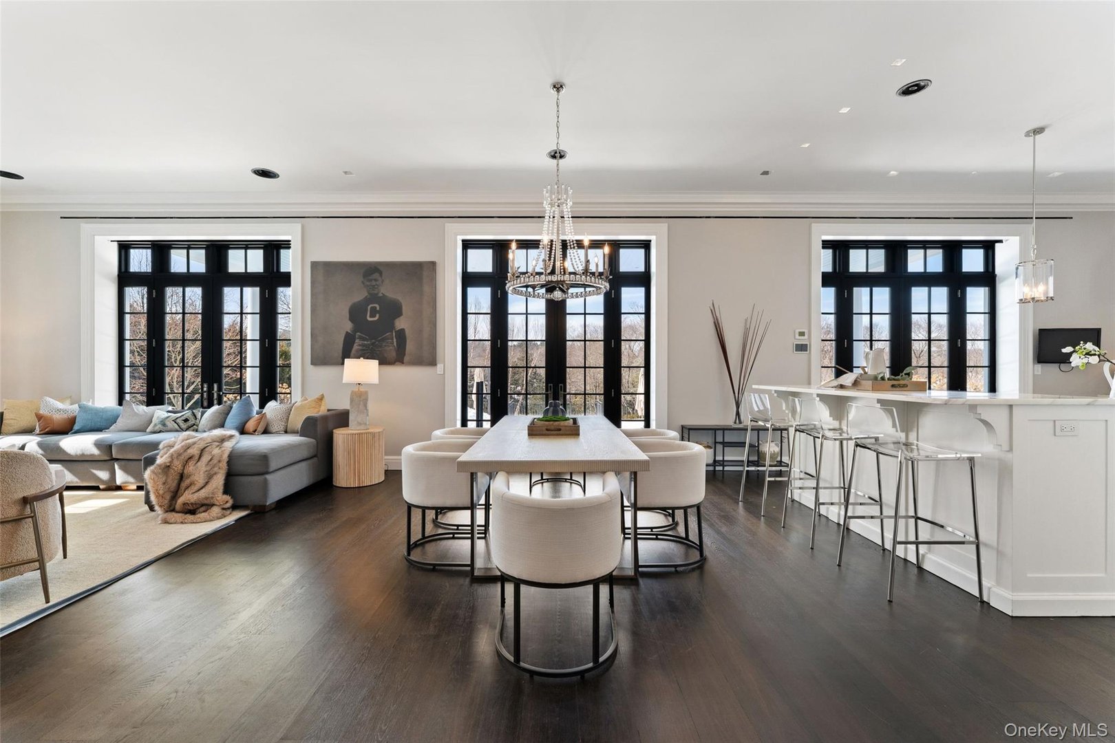 16 Taylor Road Photo 12