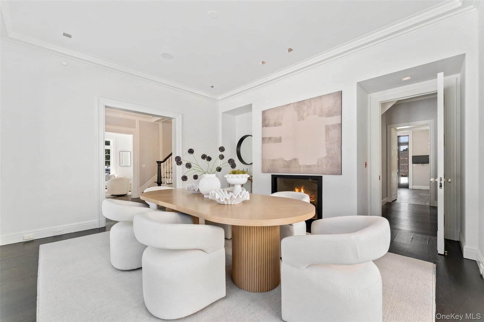 16 Taylor Road Photo 10