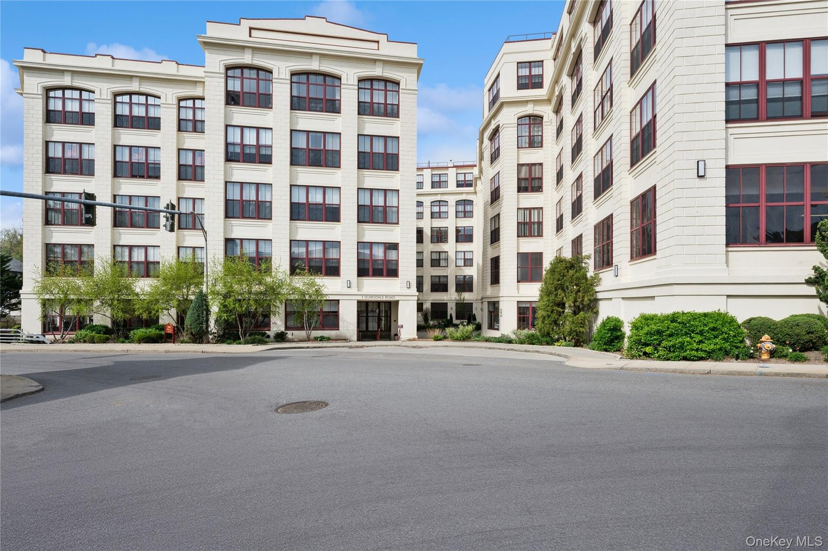 1 Scarsdale Road  #613 Photo 1