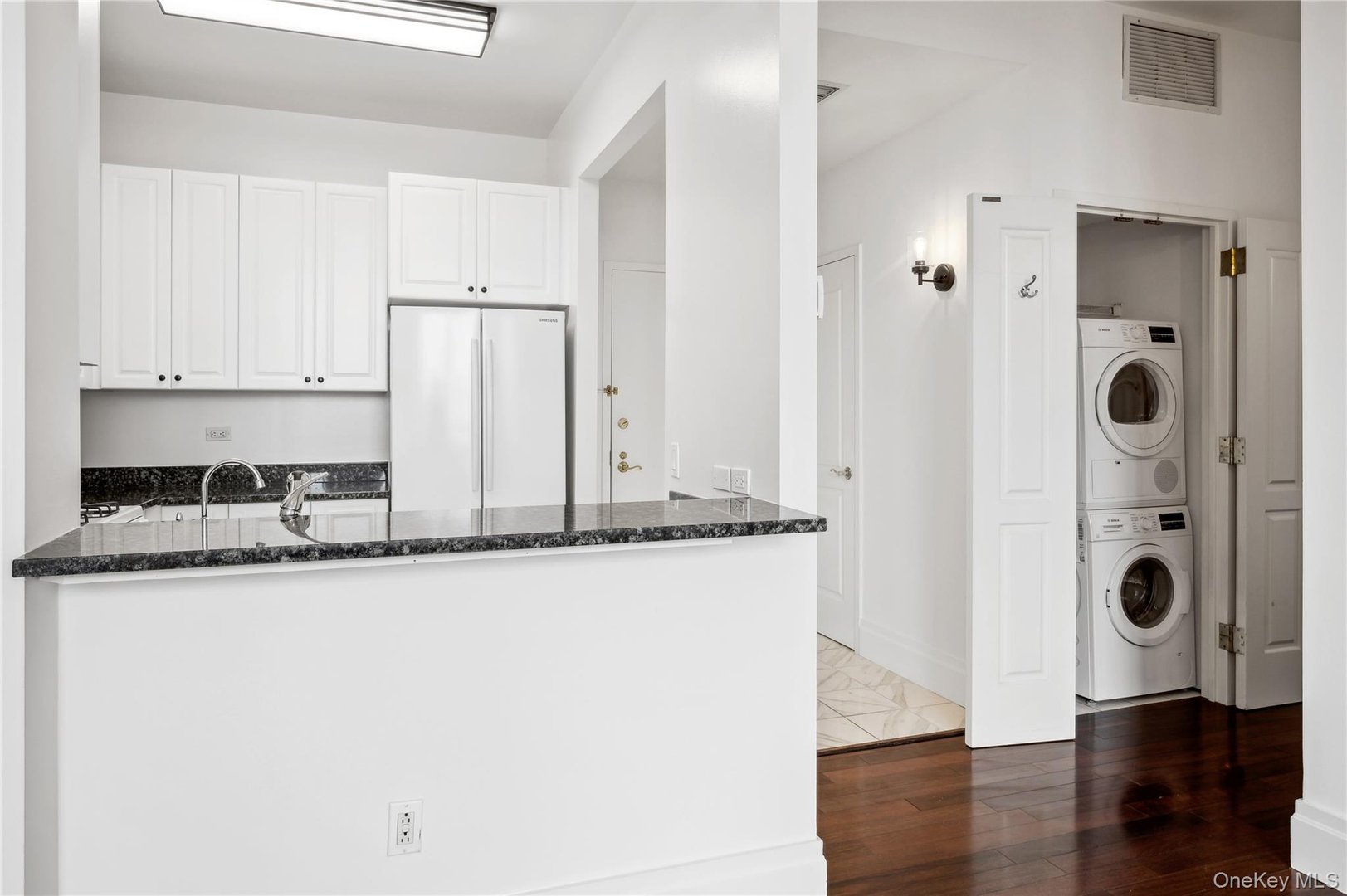 1 Scarsdale Road  #613 Photo 10