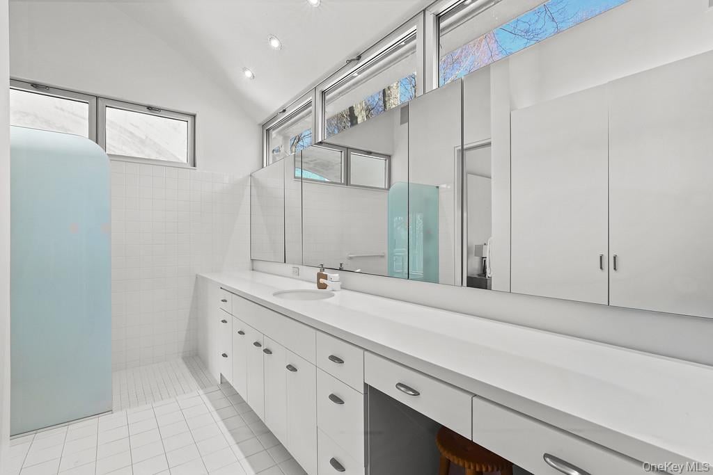 54 Cross Pond Road Photo 33