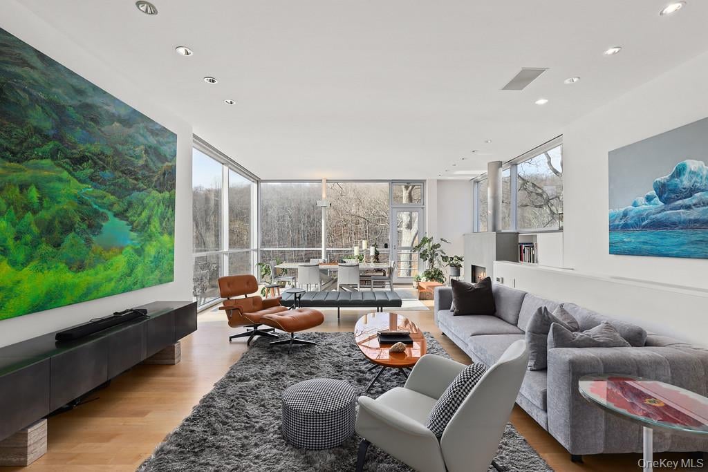 54 Cross Pond Road Photo 7